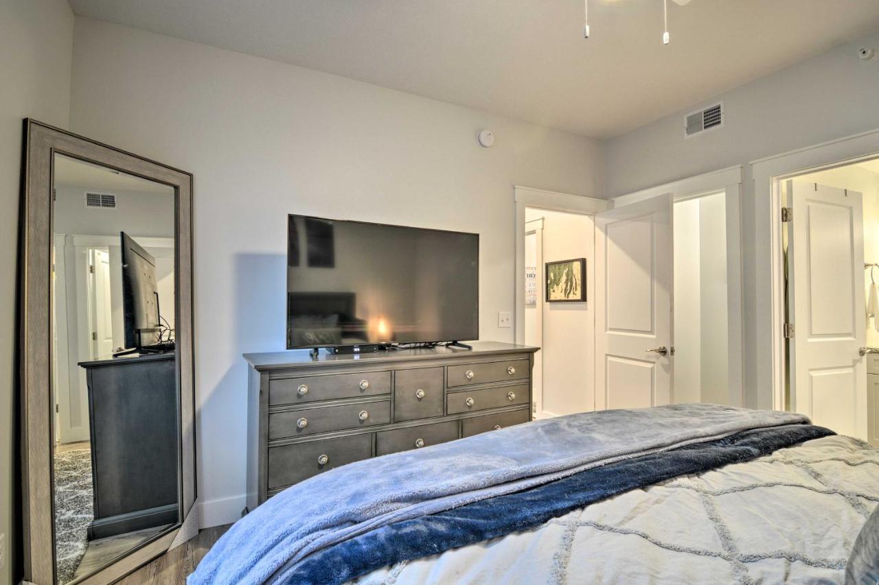 Modern Traverse City Condo About 1 Mi To Bay! מראה חיצוני תמונה
