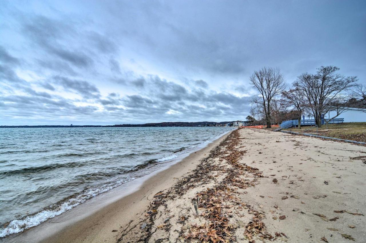Modern Traverse City Condo About 1 Mi To Bay! מראה חיצוני תמונה