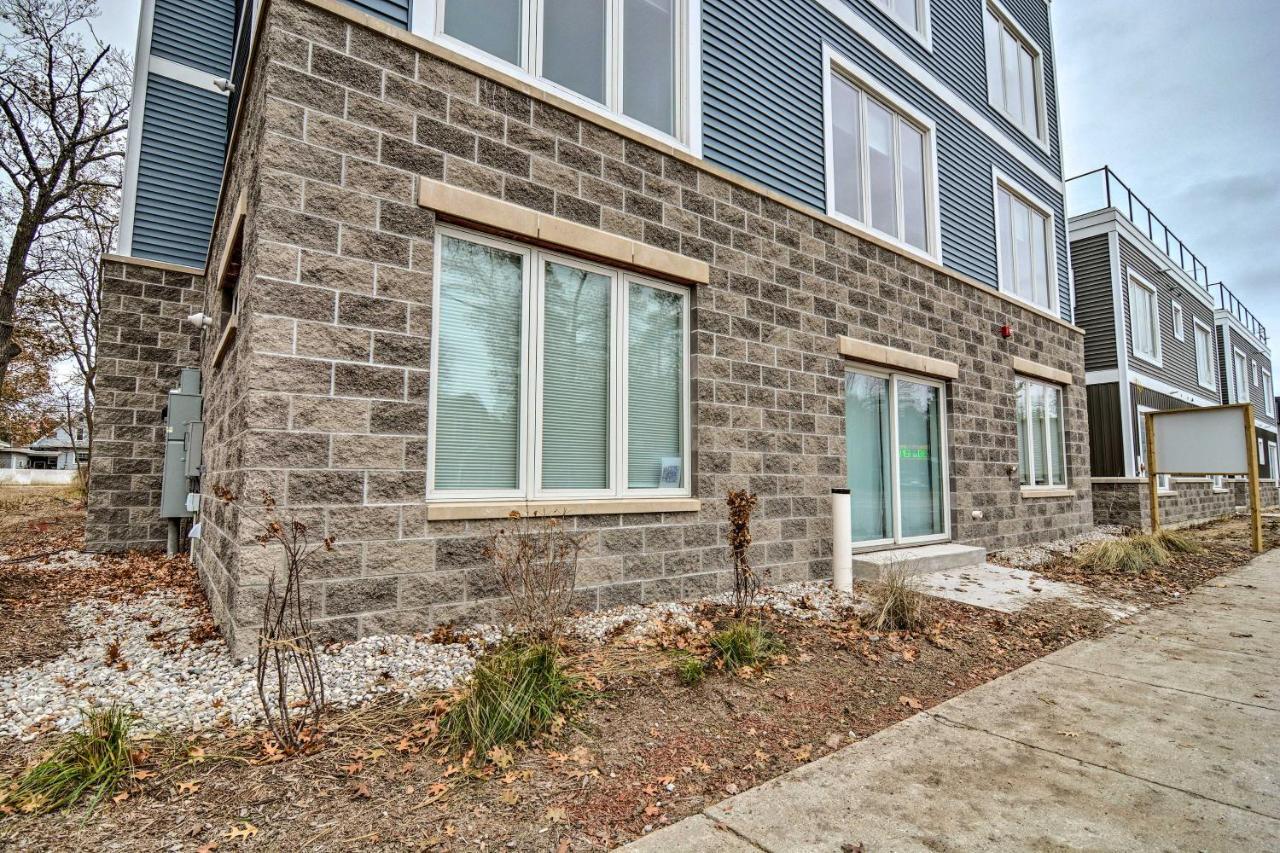 Modern Traverse City Condo About 1 Mi To Bay! מראה חיצוני תמונה